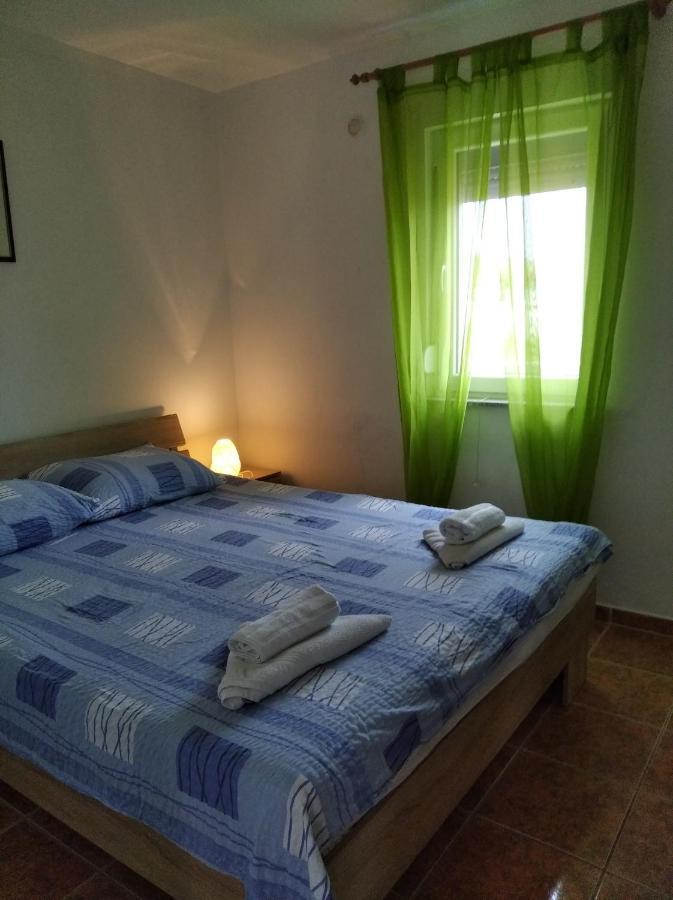 Apartmani Darija Vir Bilik gambar