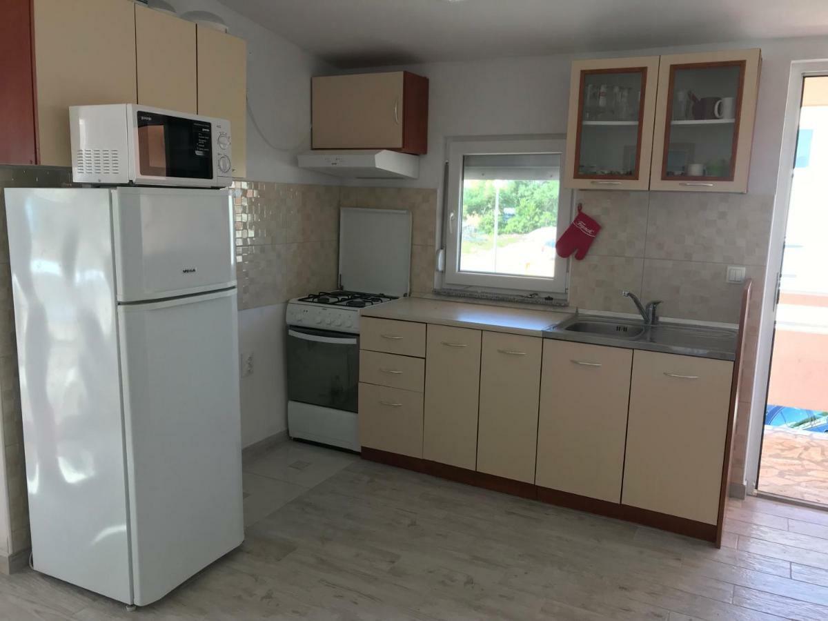 Apartmani Darija Vir Luaran gambar