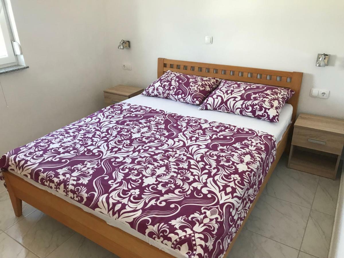 Apartmani Darija Vir Luaran gambar